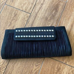 Black Clutch